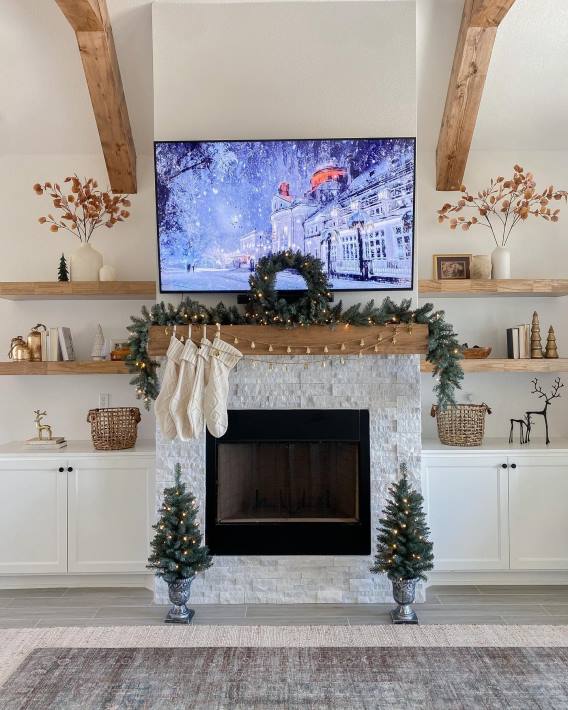 King of Christmas Accessories Tribeca Spruce Blue Collection 4-Piece Set with Warm White LED Lights (Battery Operated) DBVN107