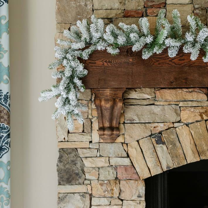 King of Christmas Accessories 9' x 12" Flock Garland with LED Lights (Battery Operated) DBVN83