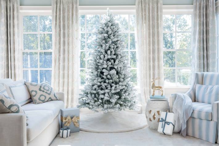 King of Christmas Accessories 7.5' Flock Artificial Tree 800 Warm White Led Lights DBVN45
