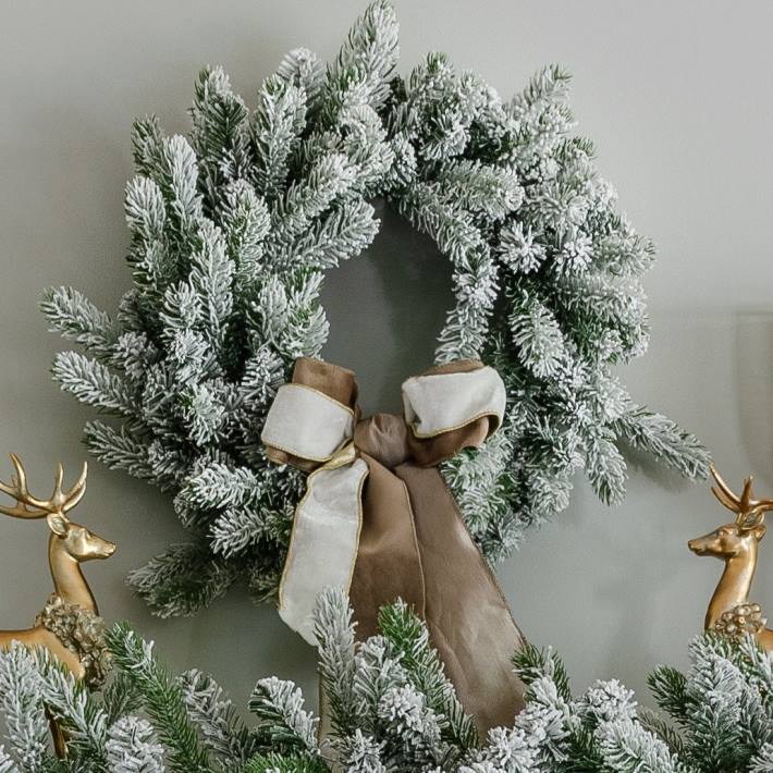 King of Christmas Accessories 36" Flock Wreath with Warm White LED Lights (Plug Operated) DBVN65